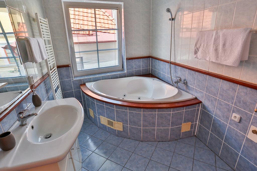 Hradebni Apartment *